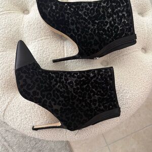 Jewel Badgley Mischka Velvet Leopard-Print Pointed Toe Women's Ankle Boots